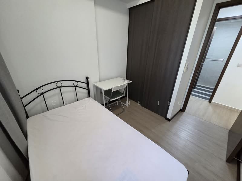 Parc Riviera, 101 West Coast Vale, 2 Bedrooms, 710 sqft, Condominium For Sale, by Christine Teo, 500113540 - Bedroom - PropertyGuru.com.sg