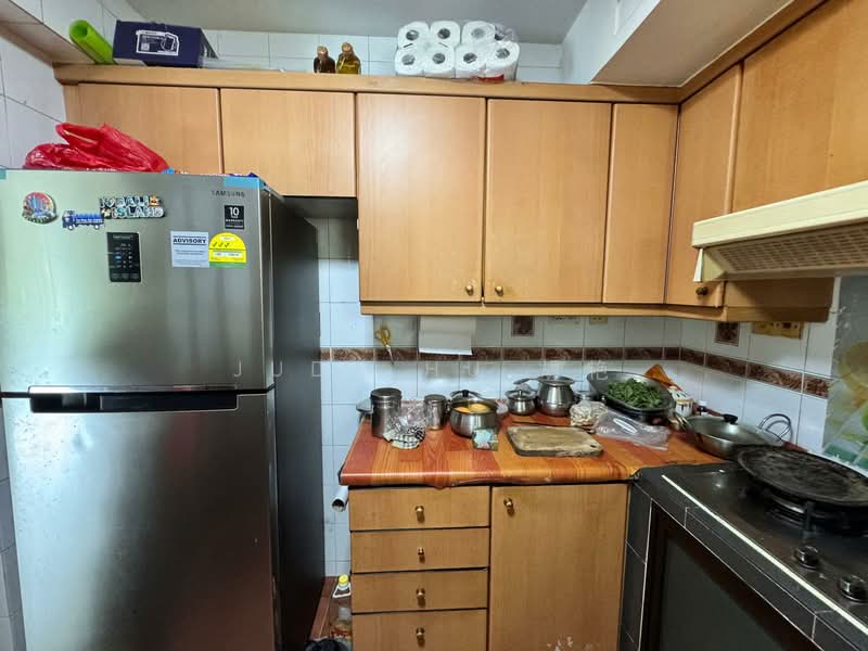 Melville Park, 12 Simei Street 1, 2 Bedrooms, 958 sqft, Condominium For Sale, by Judy Hu 胡艳, 500113552 - Kitchen - PropertyGuru.com.sg