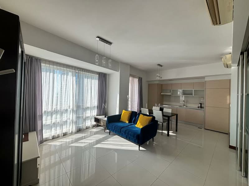 The Sail @ Marina Bay, 6 Marina Boulevard, 1 Bedroom, 689 sqft, Condominium For Rent, by Lynn Lim, 500113563 - Living Room - PropertyGuru.com.sg