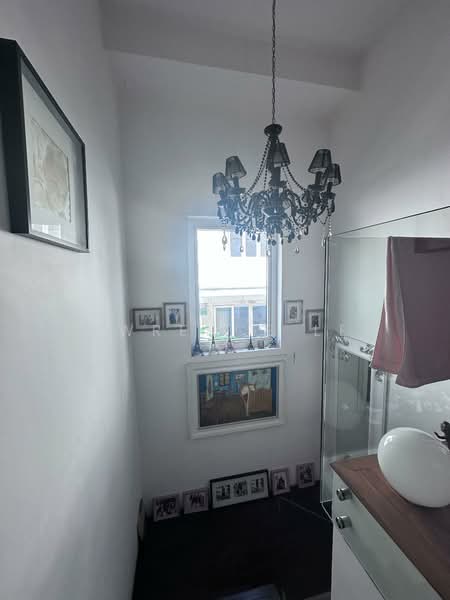 Sunbird Park, Sunbird Road, 5 Bedrooms, 4,140 sqft, Corner Terrace For Sale, by Lawrence Lee, 500113564 - PropertyGuru.com.sg