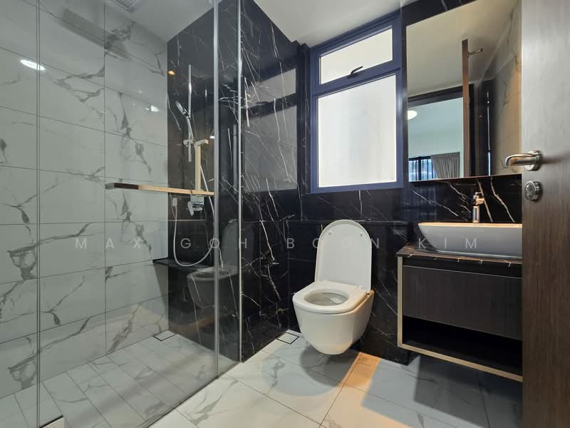 Wilshire Residences, 30 Farrer Road, 2 Bedrooms, 732 sqft, Condominium For Rent, by Max Goh Boon Kim, 500113567 - Bathroom - PropertyGuru.com.sg