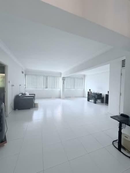 107 Jalan Rajah, 107 Jalan Rajah, 3 Bedrooms, 1,109 sqft, HDB Flat For Rent, by Anthea Yeo 杨丽娇, 500113576 - Living Room - PropertyGuru.com.sg