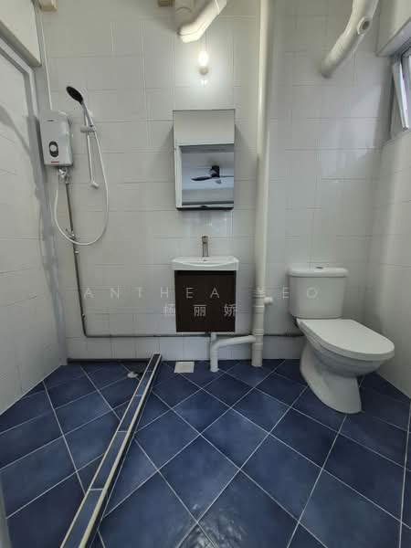107 Jalan Rajah, 107 Jalan Rajah, 3 Bedrooms, 1,109 sqft, HDB Flat For Rent, by Anthea Yeo 杨丽娇, 500113576 - Bathroom - PropertyGuru.com.sg