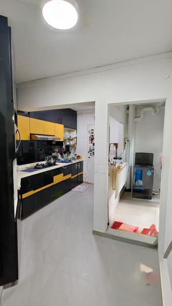 229 Compassvale Walk, 229 Compassvale Walk, 3 Bedrooms, 1,324 sqft, HDB Flat For Sale, by Patrick Chee, 500113586 - Kitchen - PropertyGuru.com.sg