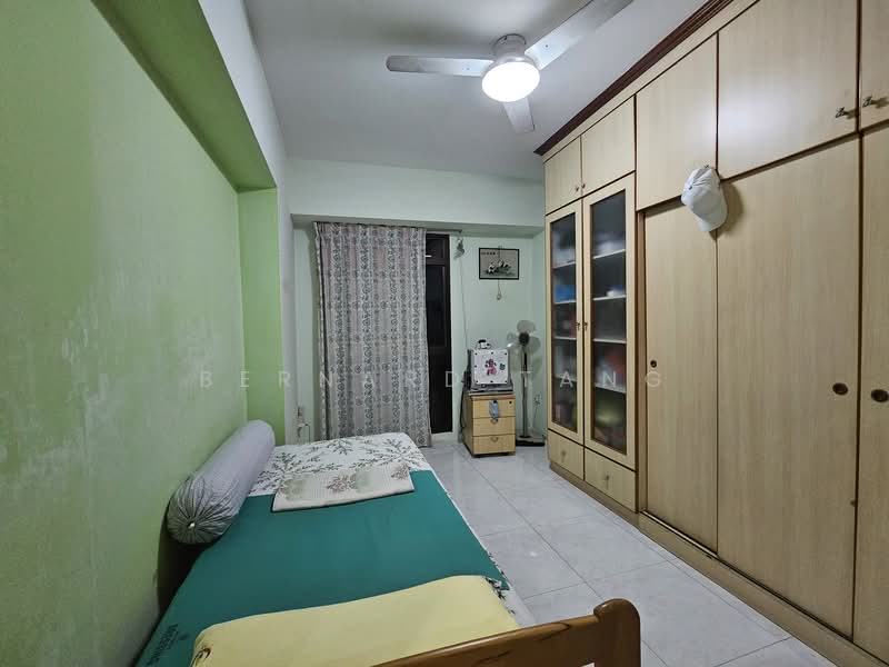 298B Compassvale Street, 298B Compassvale Street, 3 Bedrooms, 1,011 sqft, HDB Flat For Sale, by Bernard Tang, 500113589 - Bedroom - PropertyGuru.com.sg