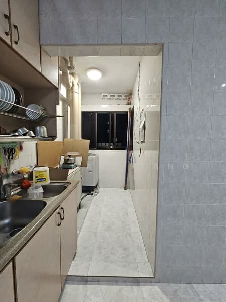 298B Compassvale Street, 298B Compassvale Street, 3 Bedrooms, 1,011 sqft, HDB Flat For Sale, by Bernard Tang, 500113589 - Kitchen - PropertyGuru.com.sg