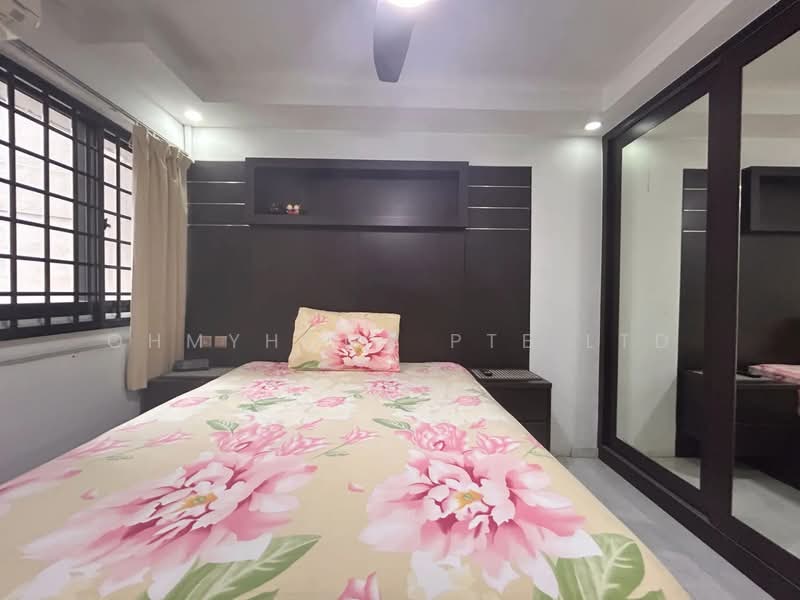 102 Jurong East Street 13, 102 Jurong East Street 13, 2 Bedrooms, 732 sqft, HDB Flat For Sale, by KEE PENG HAR, 500113613 - Bedroom - PropertyGuru.com.sg