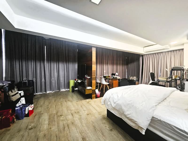❤️Resort-like Bungalow. Parks 5 Cars❤️, Jalan Senang, Jalan Chempaka Kuning, Jalan Chempaka Puteh, Jalan Senang Close, Jalan Senang Lane, Jalan Haji Salam, Jalan Haji Alias, Jalan Pari Burong, Jalan Bangsawan, Jalan Khairuddin, Jalan Daud, Jalan Kemuning, Jalan Seaview, Jalan Buloh Perindu, 4 Bedrooms, 3,450 sqft, Detached House For Sale, by Grace  LIONG 梁礜從, 500113614 - Bedroom - PropertyGuru.com.sg