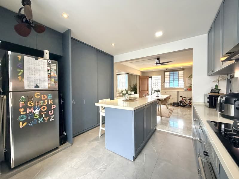 213 Choa Chu Kang Central, 213 Choa Chu Kang Central, 3 Bedrooms, 1,120 sqft, HDB Flat For Sale, by Fatin Amira, 500113617 - Kitchen - PropertyGuru.com.sg