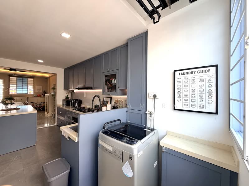 213 Choa Chu Kang Central, 213 Choa Chu Kang Central, 3 Bedrooms, 1,120 sqft, HDB Flat For Sale, by Fatin Amira, 500113617 - Kitchen - PropertyGuru.com.sg