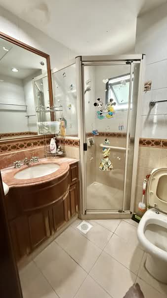 Regentville, 12 Hougang Street 92, Room Rental, 108 sqft, Condominium For Rent, by Zhen Zhen (Doris)卓嫃臻, 500113629 - Common Bathroom - PropertyGuru.com.sg