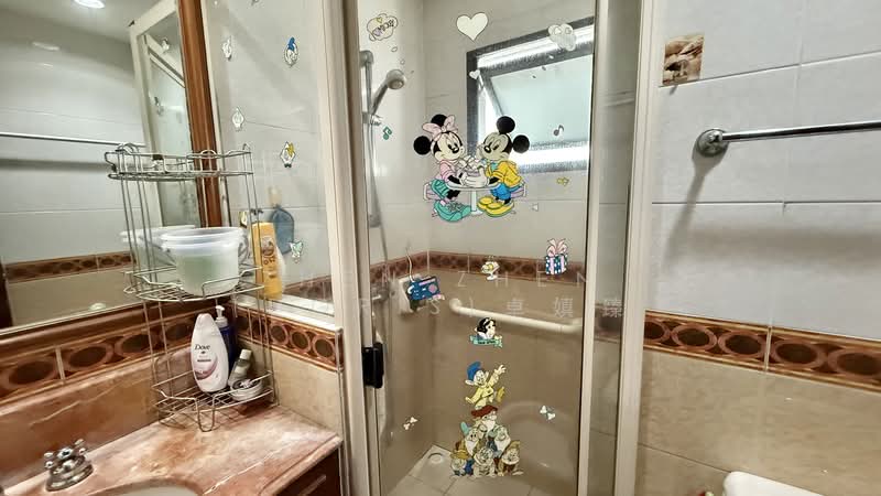 Regentville, 12 Hougang Street 92, Room Rental, 108 sqft, Condominium For Rent, by Zhen Zhen (Doris)卓嫃臻, 500113629 - Common Bathroom with accessories - PropertyGuru.com.sg