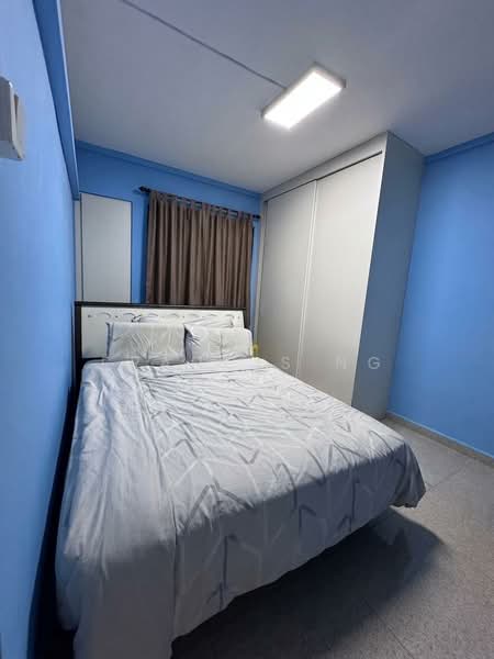 669C Jurong West Street 64, 669C Jurong West Street 64, 4 Bedrooms, 1,399 sqft, HDB Flat For Sale, by Francis Ng, 500113630 - Bedroom - PropertyGuru.com.sg