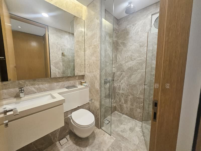 ❤️Freehold and spacious 2 bedroom in heart of Orchard Road❤️, , 2 Bedrooms, 883 sqft, Condominium For Sale, by Grace LIONG 梁礜從, 500113636 - Bathroom - PropertyGuru.com.sg