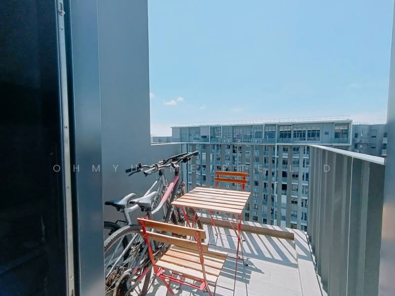 Grandeur Park Residences, 1 Bedok South Avenue 3, 2 Bedrooms, 904 sqft, Condominium For Sale, by EVON NG, 500113640 - Balcony - PropertyGuru.com.sg