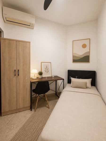 Sunshine Plaza, 10 Prinsep Link, Room Rental, 50 sqft, Apartment For Rent, by James Lee, 500113648 - Bedroom - PropertyGuru.com.sg