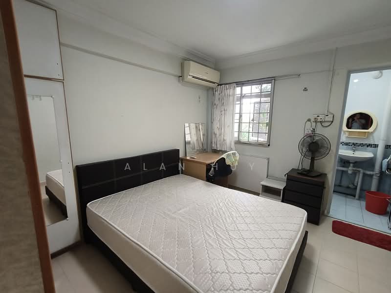 439 Fajar Road, 439 Fajar Road, Room Rental, 300 sqft, HDB Flat For Rent, by Alan Huy, 500113665 - PropertyGuru.com.sg
