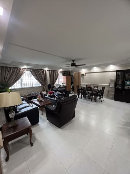 653 Yishun Avenue 4, 653 Yishun Avenue 4, 3 Bedrooms, 1,100 sqft, HDB Flat For Sale, by Mohamed Haidir Ismail, 500113667 - Living Room - PropertyGuru.com.sg