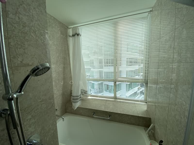 Casa Merah, 62 Tanah Merah Kechil Avenue, 4 Bedrooms, 1,572 sqft, Condominium For Sale, by John Koh, 500113671 - Bathroom - PropertyGuru.com.sg