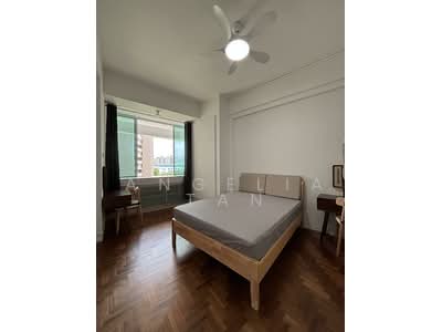 For Rent - Lakepoint Condo