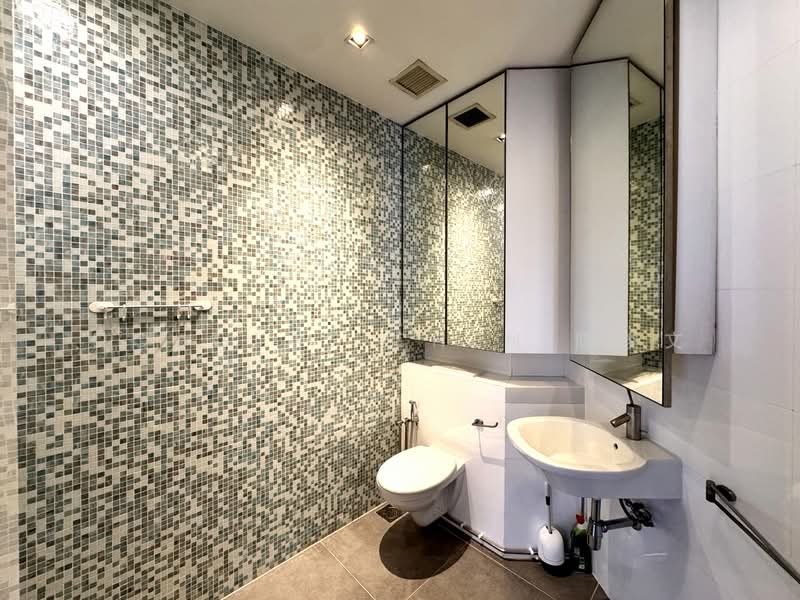 72 Grange, 72 Grange Road, 4 Bedrooms, 3,627 sqft, Condominium For Rent, by Douglas Chen 陈俊文, 500113673 - Bathroom - PropertyGuru.com.sg