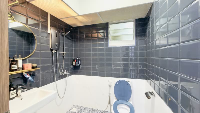 994B Buangkok Link, 994B Buangkok Link, 3 Bedrooms, 1,001 sqft, HDB Flat For Sale, by Shafie Syed, 500113677 - Bathroom - PropertyGuru.com.sg
