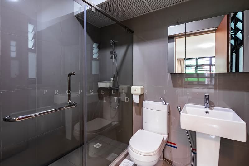 605A Tampines Street 61, 605A Tampines Street 61, 3 Bedrooms, 990 sqft, HDB Flat For Sale, by PROPSELLER PTE. LTD., 500113685 - Bathroom - PropertyGuru.com.sg
