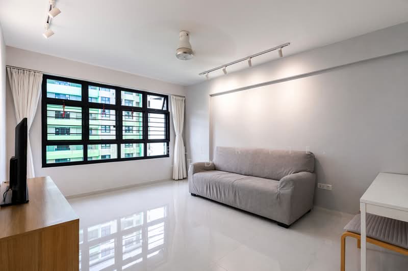 For Sale - 605A Tampines Street 61