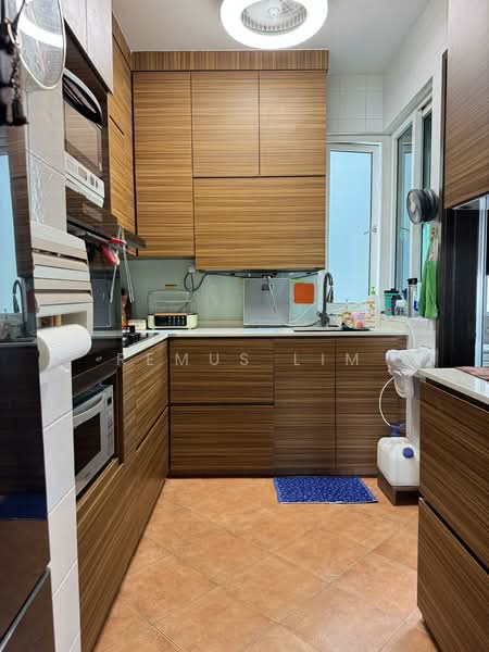 The Floravale, 218 Westwood Avenue, 3 Bedrooms, 1,313 sqft, Executive Condominium For Sale, by Remus Lim, 500113692 - Kitchen - PropertyGuru.com.sg