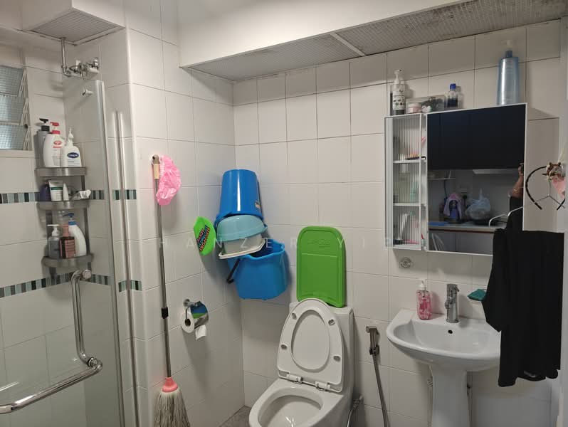 410B Fernvale Road, 410B Fernvale Road, 3 Bedrooms, 1,001 sqft, HDB Flat For Sale, by Hanzer Yip, 500113694 - Bathroom - PropertyGuru.com.sg