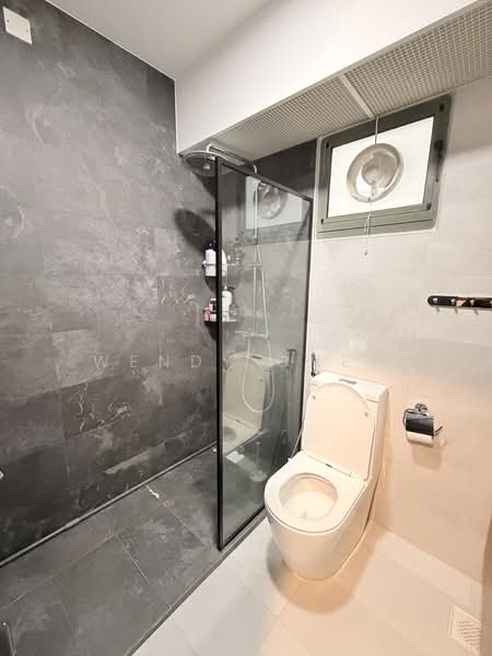 676B Punggol Drive, 676B Punggol Drive, 3 Bedrooms, 1,001 sqft, HDB Flat For Sale, by Wendy Chew, 500113712 - Bathroom - PropertyGuru.com.sg