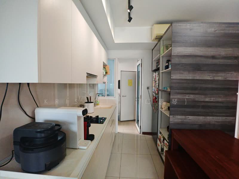 Waterview, 73 Tampines Avenue 1, 2 Bedrooms, 786 sqft, Condominium For Rent, by Kris Qiu (邱志琴), 500113727 - Kitchen - PropertyGuru.com.sg