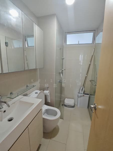 Waterview, 73 Tampines Avenue 1, 2 Bedrooms, 786 sqft, Condominium For Rent, by Kris Qiu (邱志琴), 500113727 - Bathroom - PropertyGuru.com.sg
