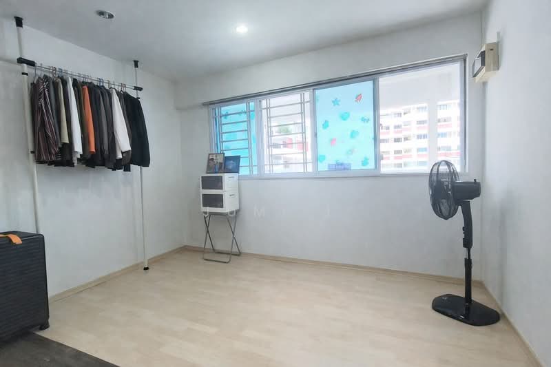 405 Jurong West Street 42, 405 Jurong West Street 42, 3 Bedrooms, 1,614 sqft, HDB Flat For Sale, by Jumi J, 500113729 - common room - PropertyGuru.com.sg