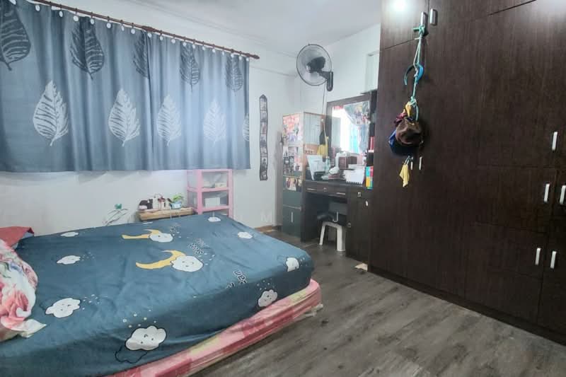 405 Jurong West Street 42, 405 Jurong West Street 42, 3 Bedrooms, 1,614 sqft, HDB Flat For Sale, by Jumi J, 500113729 - Bedroom - PropertyGuru.com.sg