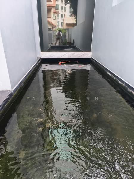 3 STOREY SEMI D/ CUL DE SAC/VERY PRIVATE STREET, HAIGSVILLE DRIVE, 7 Bedrooms, 6,000 sqft, Semi-Detached House For Sale, by Alvin Tan, 500113748 - Exterior - PropertyGuru.com.sg