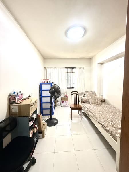 182 Jelebu Road, 182 Jelebu Road, 3 Bedrooms, 980 sqft, HDB Flat For Sale, by Bernard Lim, 500113759 - Bedroom - PropertyGuru.com.sg