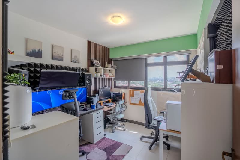 166A Teck Whye Crescent, 166A Teck Whye Crescent, 2 Bedrooms, 731 sqft, HDB Flat For Sale, by Loo Jia Bin (Jo), 500113764 - Study - PropertyGuru.com.sg