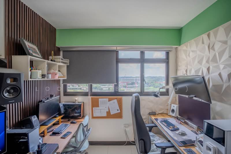 166A Teck Whye Crescent, 166A Teck Whye Crescent, 2 Bedrooms, 731 sqft, HDB Flat For Sale, by Loo Jia Bin (Jo), 500113764 - Study - PropertyGuru.com.sg