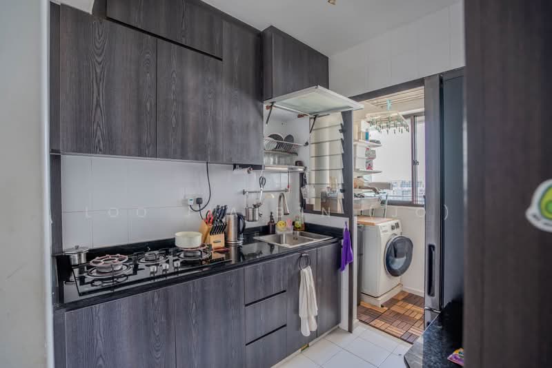 166A Teck Whye Crescent, 166A Teck Whye Crescent, 2 Bedrooms, 731 sqft, HDB Flat For Sale, by Loo Jia Bin (Jo), 500113764 - Kitchen - PropertyGuru.com.sg