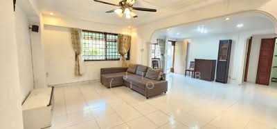 For Sale - 19 Queen's Close