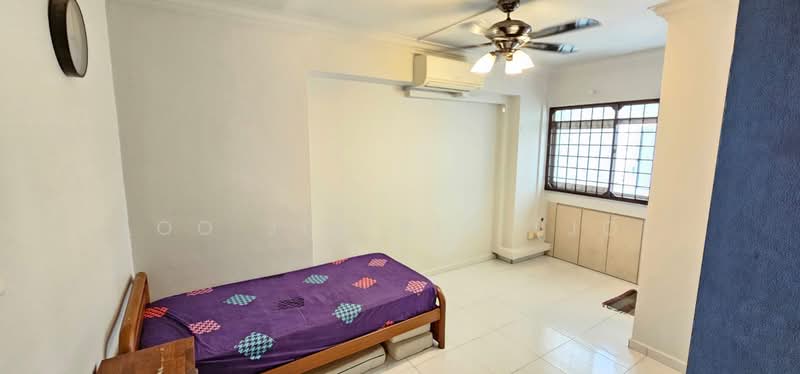 19 Queen's Close, 19 Queen's Close, 3 Bedrooms, 1,152 sqft, HDB Flat For Sale, by Loo Jia Bin (Jo), 500113770 - Bedroom - PropertyGuru.com.sg