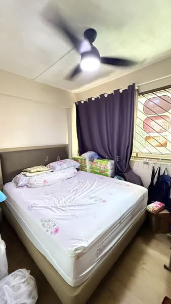 111 Mcnair Road, 111 Mcnair Road, 3 Bedrooms, 904 sqft, HDB Flat For Sale, by Janelle Ho, 500113778 - Bedroom - PropertyGuru.com.sg