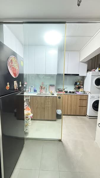 111 Mcnair Road, 111 Mcnair Road, 3 Bedrooms, 904 sqft, HDB Flat For Sale, by Janelle Ho, 500113778 - Kitchen - PropertyGuru.com.sg