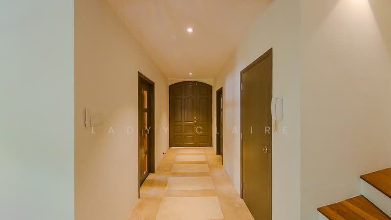 Jalan Soo Bee, , 6 Bedrooms, 4,000 sqft, Semi-Detached House For Sale, by Ladyy Claire, 500113781 - Entrance - PropertyGuru.com.sg