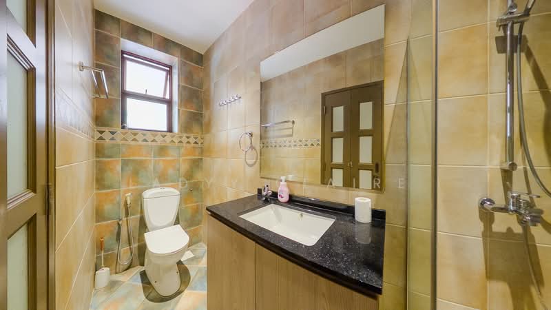 Jalan Soo Bee, , 6 Bedrooms, 4,000 sqft, Semi-Detached House For Sale, by Ladyy Claire, 500113781 - Bathroom - PropertyGuru.com.sg