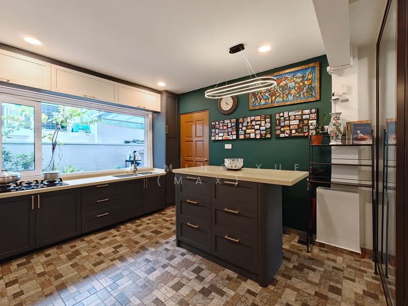 Jalan Lebat Daun, , 5 Bedrooms, 3,800 sqft, Semi-Detached House For Sale, by Lee Ming Xue (Max), 500113782 - Kitchen - PropertyGuru.com.sg