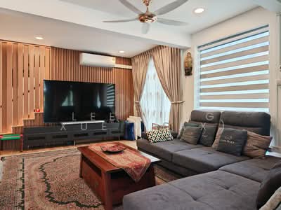 For Sale - Jalan Lebat Daun