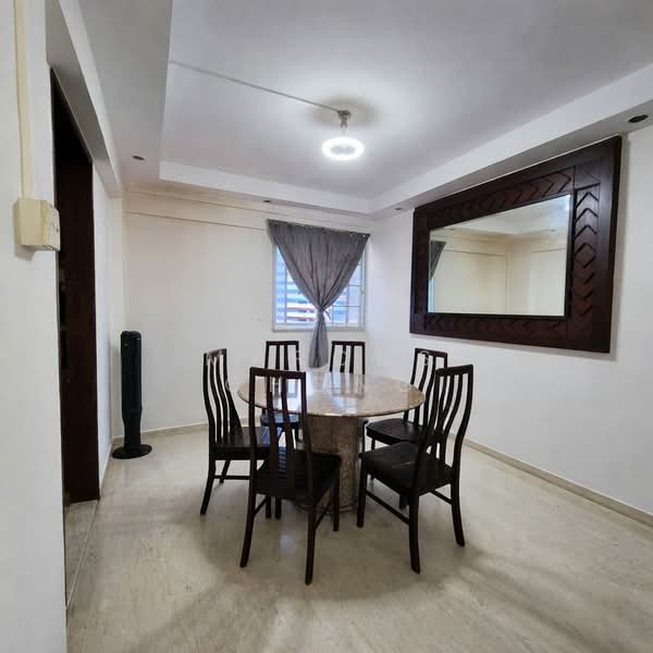 666 Yishun Avenue 4, 666 Yishun Avenue 4, 4 Bedrooms, 1,765 sqft, HDB Flat For Sale, by Marcus Chong, 500113785 - Dining Room - PropertyGuru.com.sg