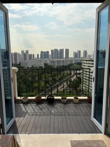 Cavendish Park, 16 Pine Grove, 2 Bedrooms, 1,141 sqft, Condominium For Sale, by Franklin Chan, 500113787 - Balcony - PropertyGuru.com.sg